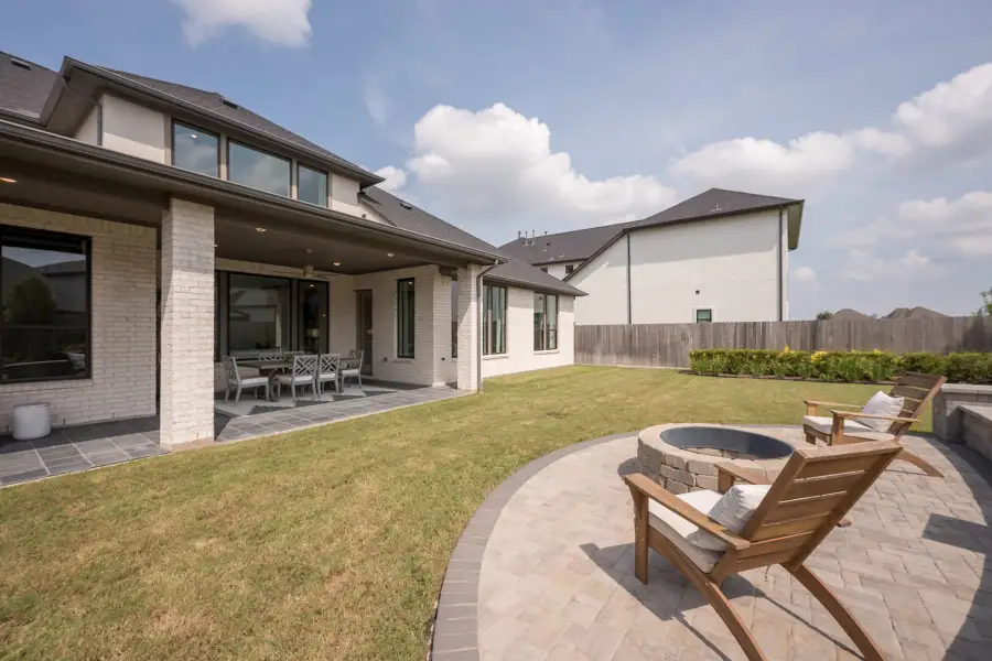 Exterior details of a home in Harvest Green, Richmond (Image 5).