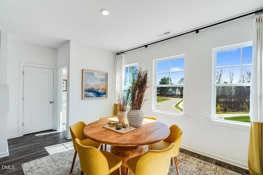 Cobblestone - Dining Cobblestone - Dining