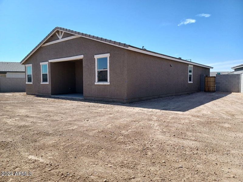 026 Covered Patio and Sideyard