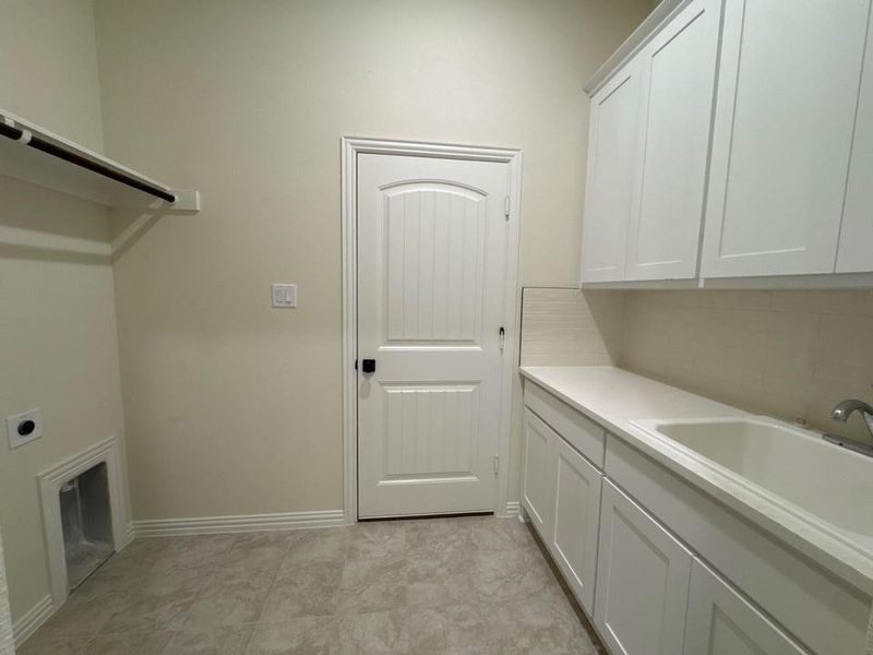 Furnished interior view inside a new home in Fairview Meadows, New Fairview (Image 9).