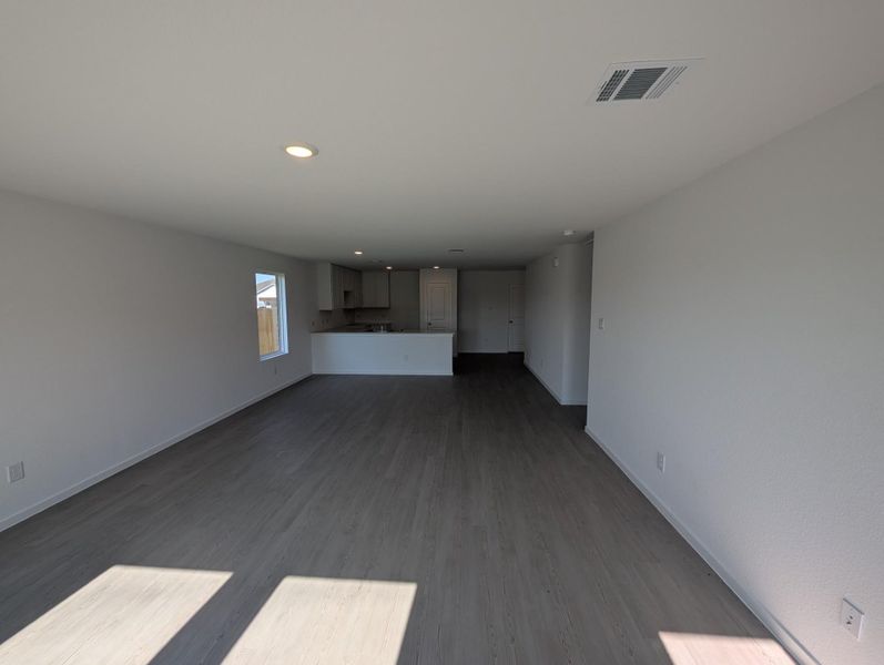 Spacious, unfurnished interior of a new home in Pinewood Trails, Cleveland (Image 18). Spacious, unfurnished interior of a new home in Pinewood Trails, Cleveland (Image 18).