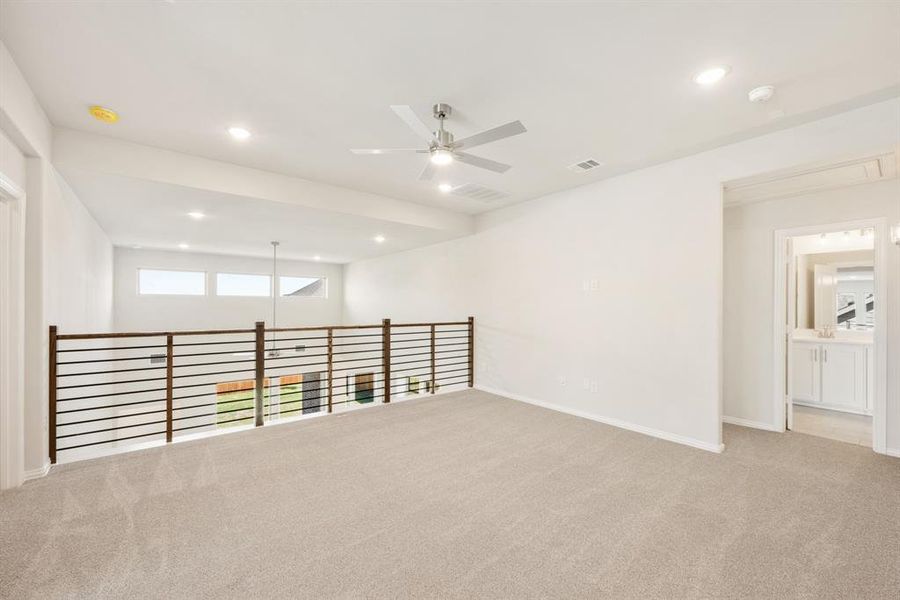 Spacious, unfurnished interior of a new home in Creekview Meadows, Pilot Point (Image 38).