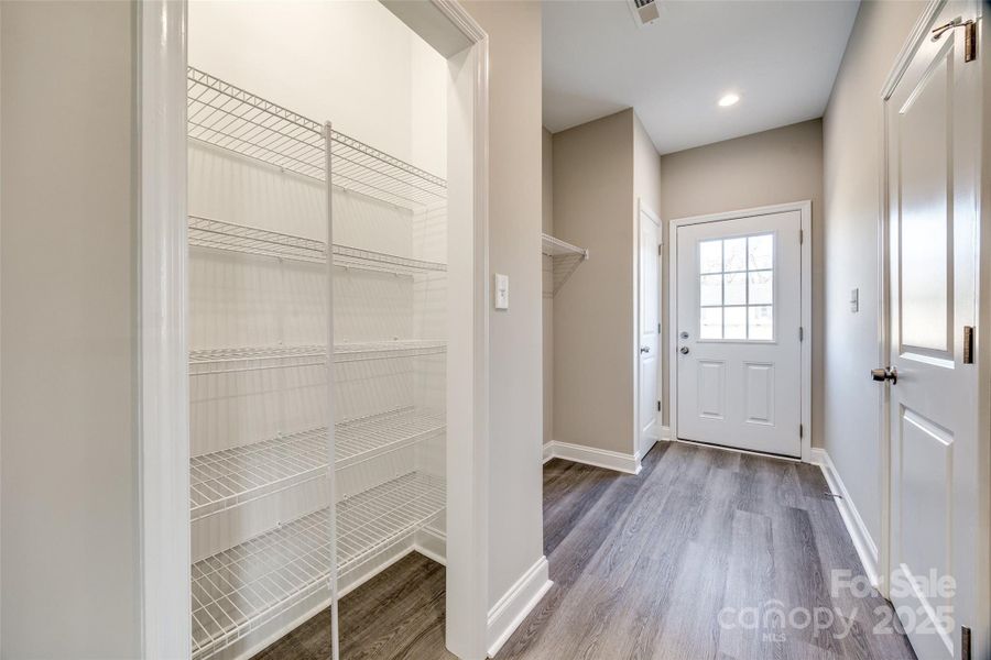 Representative photo of same build; colors and selections may differ. Representative photo of same build; colors and selections may differ.