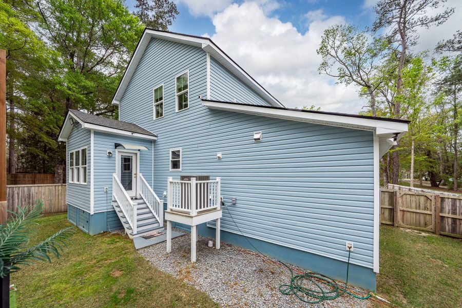 Exterior details and patio area of a home in , Summerville (Image 30).