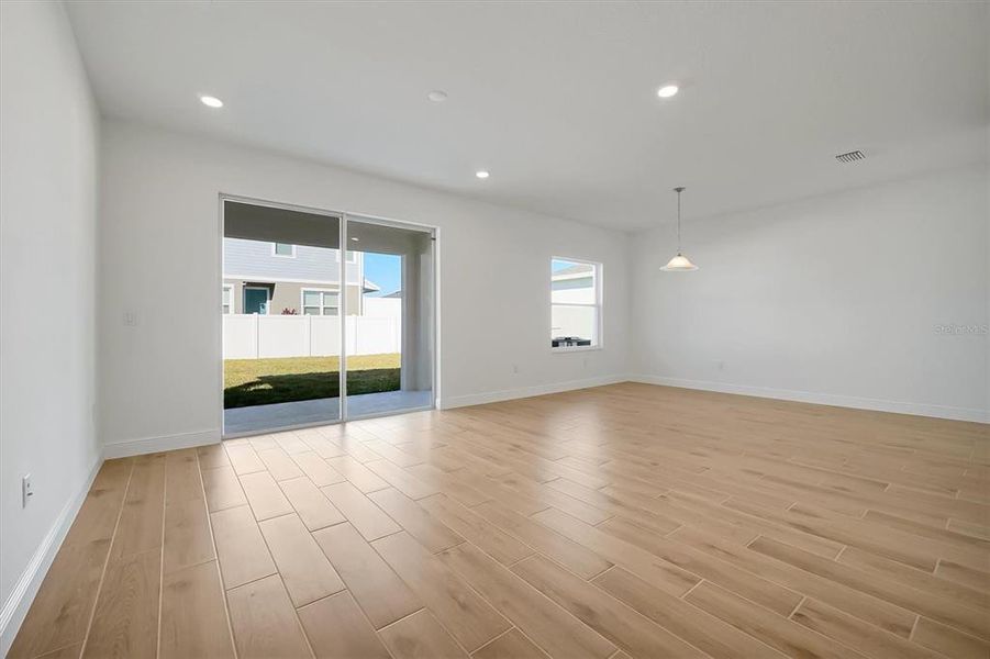 Spacious, unfurnished interior of a new home in Prairie Oaks, St. Cloud (Image 45).