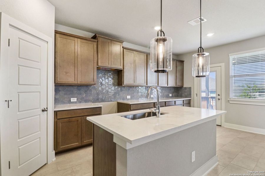 Furnished interior view inside a new home in Thomas Pond, San Antonio (Image 12). Furnished interior view inside a new home in Thomas Pond, San Antonio (Image 12).