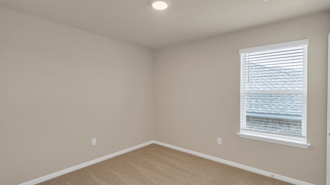 Spacious, unfurnished interior of a new home in Bar W Ranch, Leander (Image 8).
