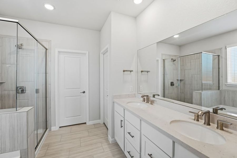 Furnished interior view inside a new home in Lisso, Pflugerville (Image 8).