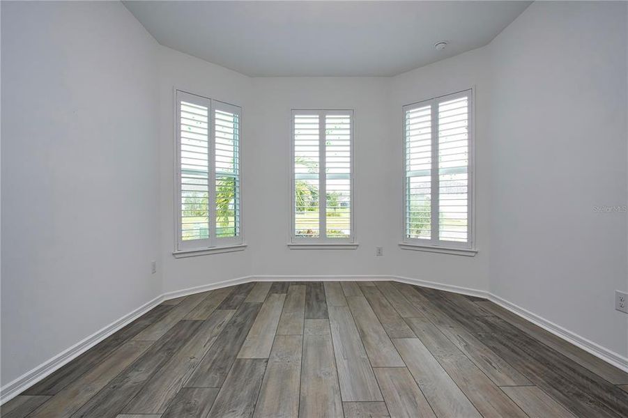 Spacious, unfurnished interior of a new home in , Parrish (Image 41).