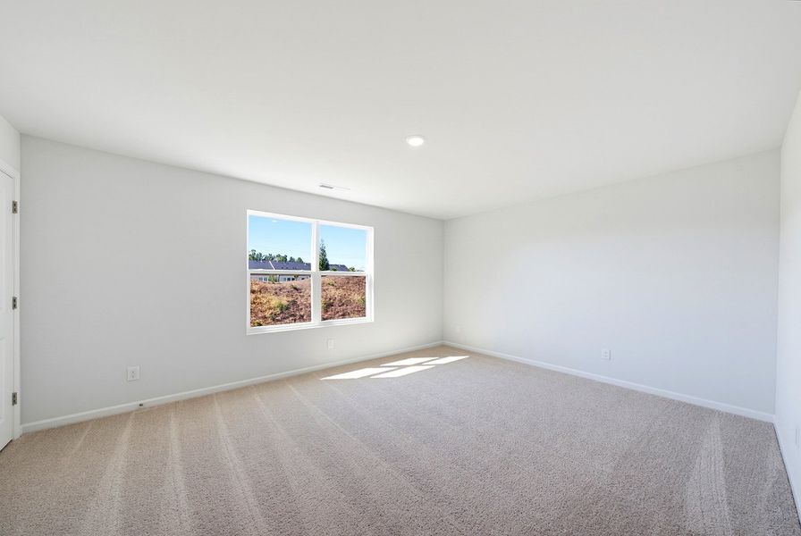 Spacious, unfurnished interior of a new home in Sweetbrier, Durham (Image 15).