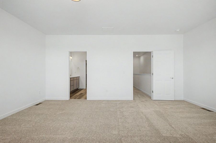 Spacious, unfurnished interior of a new home in Arras Park, Thornton (Image 17).