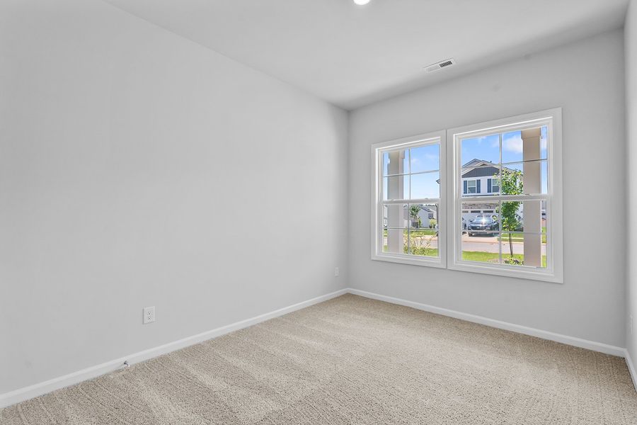 Spacious, unfurnished interior of a new home in Hanes Lake, Winston-Salem (Image 21). Spacious, unfurnished interior of a new home in Hanes Lake, Winston-Salem (Image 21).