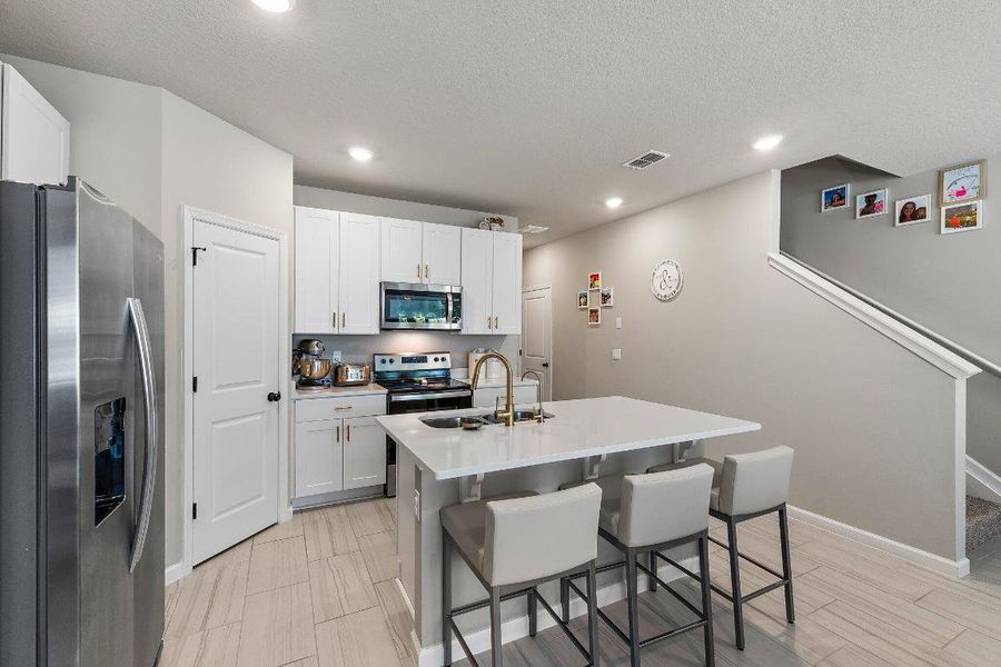 040-5611EnclaveDr-WestPalmBeach-SMALL