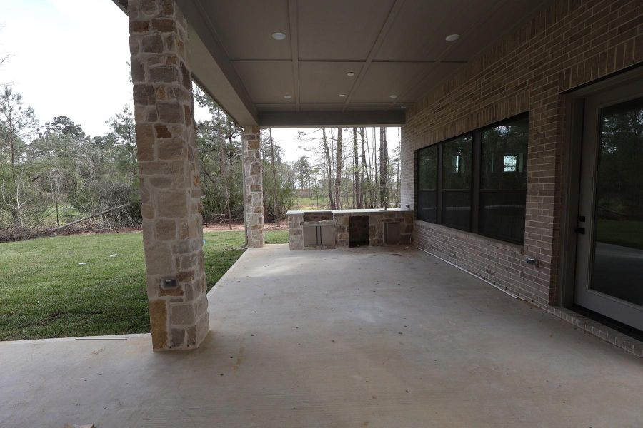 Exterior details and patio area of a home in , Montgomery (Image 3).