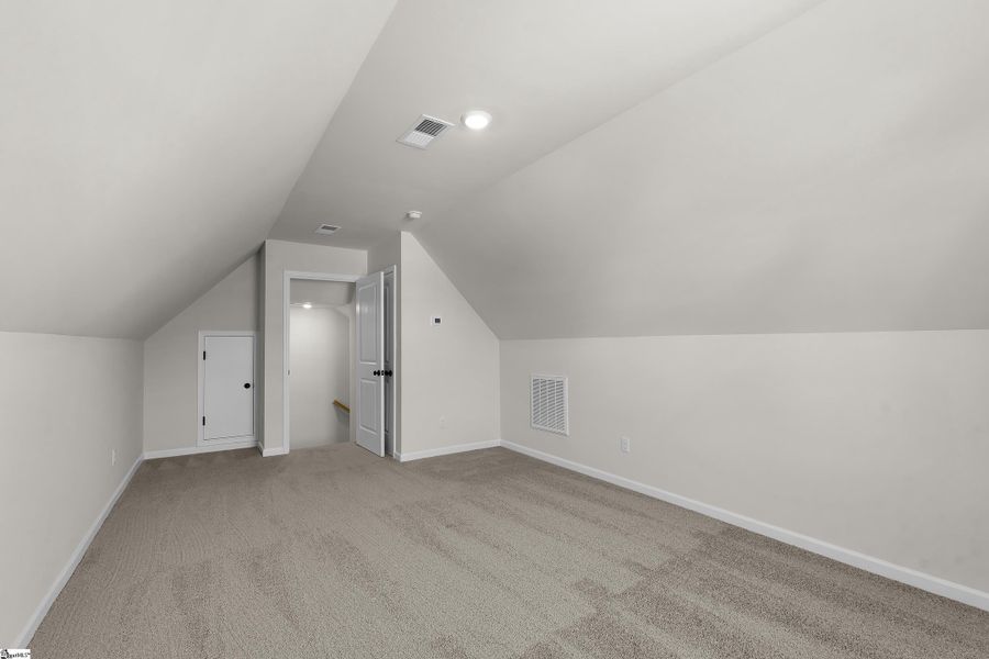 Spacious, unfurnished interior of a new home in Lynbrook, Boiling Springs (Image 20). Spacious, unfurnished interior of a new home in Lynbrook, Boiling Springs (Image 20).