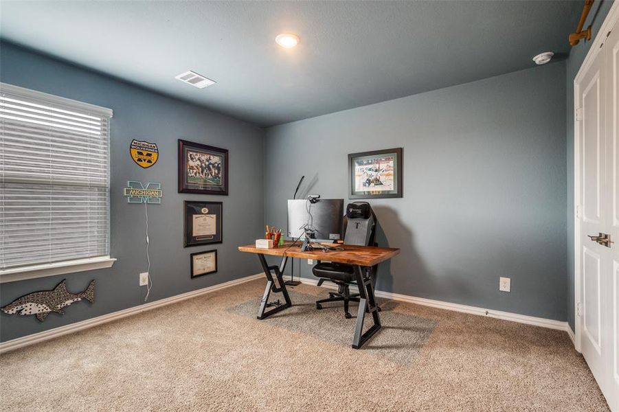 Furnished interior view inside a new home in Ashford Park - Texana Series, Corinth (Image 12).