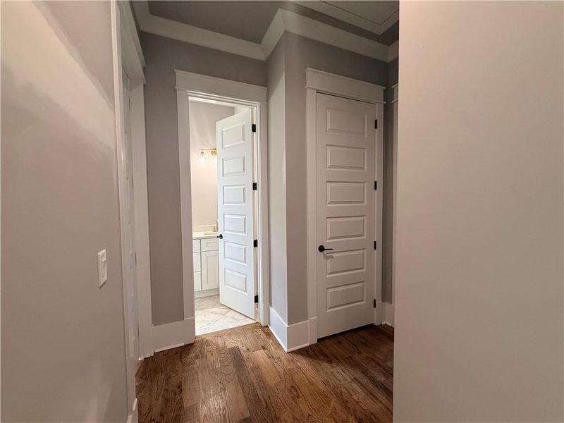 Spacious, unfurnished interior of a new home in , Jefferson (Image 44).