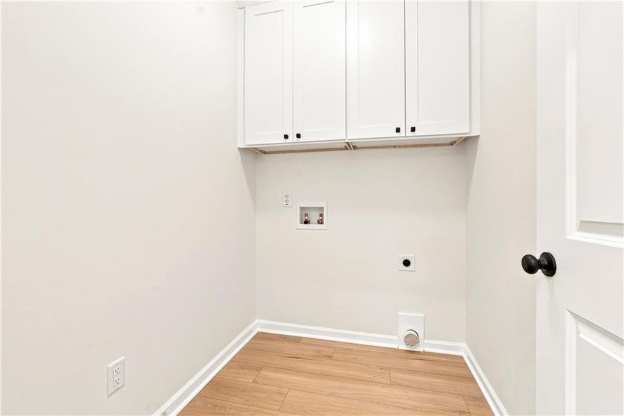 Spacious, unfurnished interior of a new home in , Rydal (Image 26).