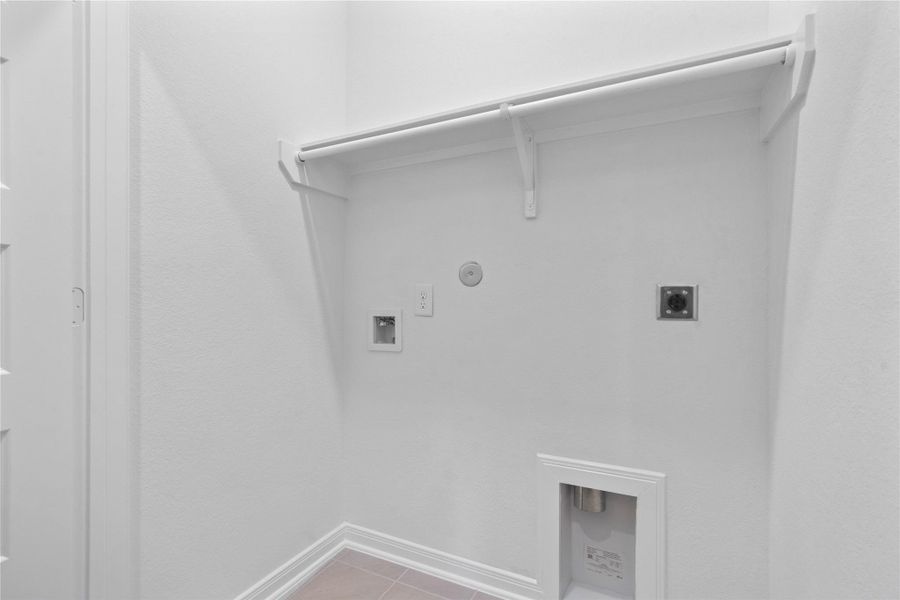 Spacious, unfurnished interior of a new home in Grace Landing, Willis (Image 13).