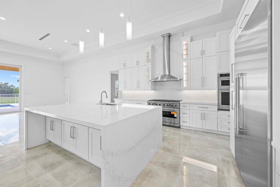 Spacious, unfurnished interior of a new home in , Palm City (Image 19).