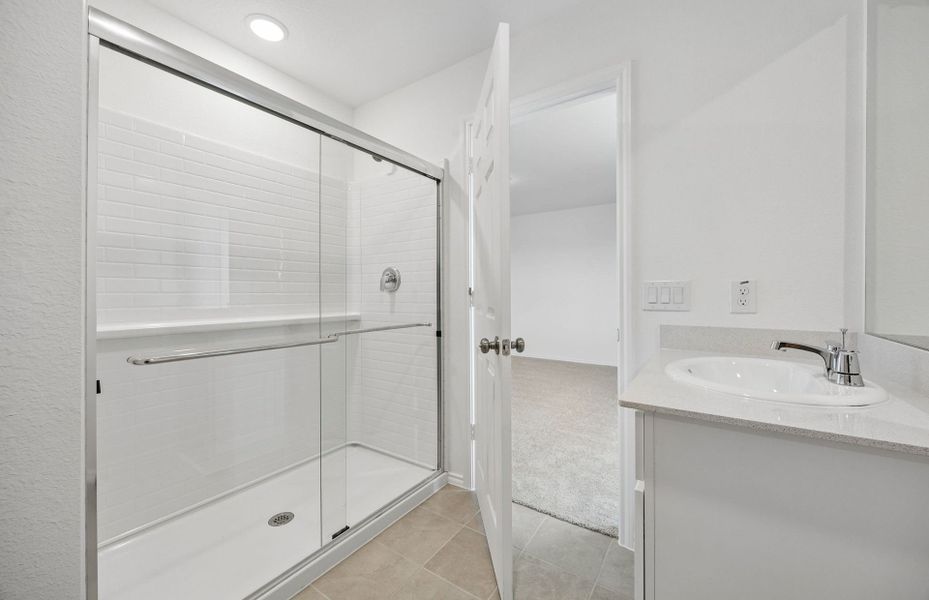 Representative furnished interior of a home built from the Frio by Centex in Ashford Crossing, Princeton (Image 10).