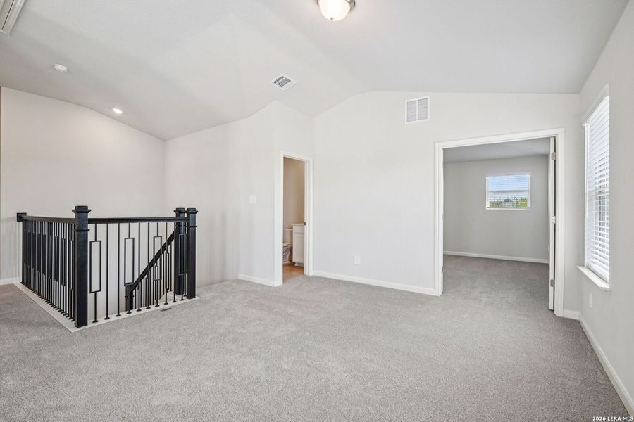 Spacious, unfurnished interior of a new home in Remington Ranch, San Antonio (Image 19). Spacious, unfurnished interior of a new home in Remington Ranch, San Antonio (Image 19).