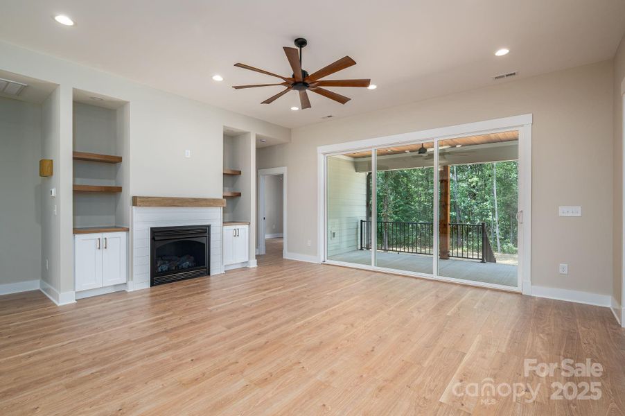 Spacious, unfurnished interior of a new home in , Lincolnton (Image 19).