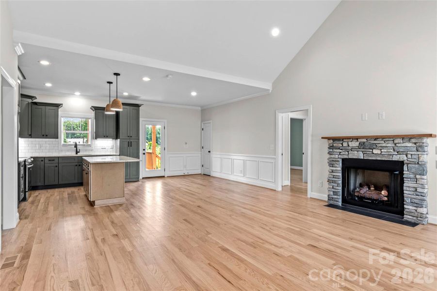 Spacious, unfurnished interior of a new home in , Lexington (Image 16).