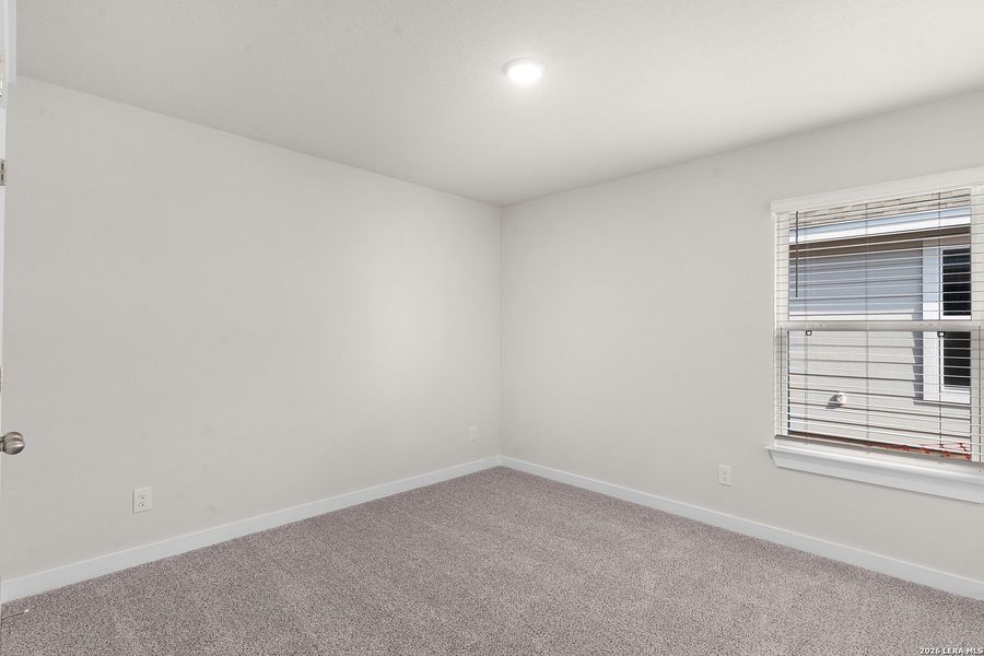 Spacious, unfurnished interior of a new home in Prairie Green, Converse (Image 9).