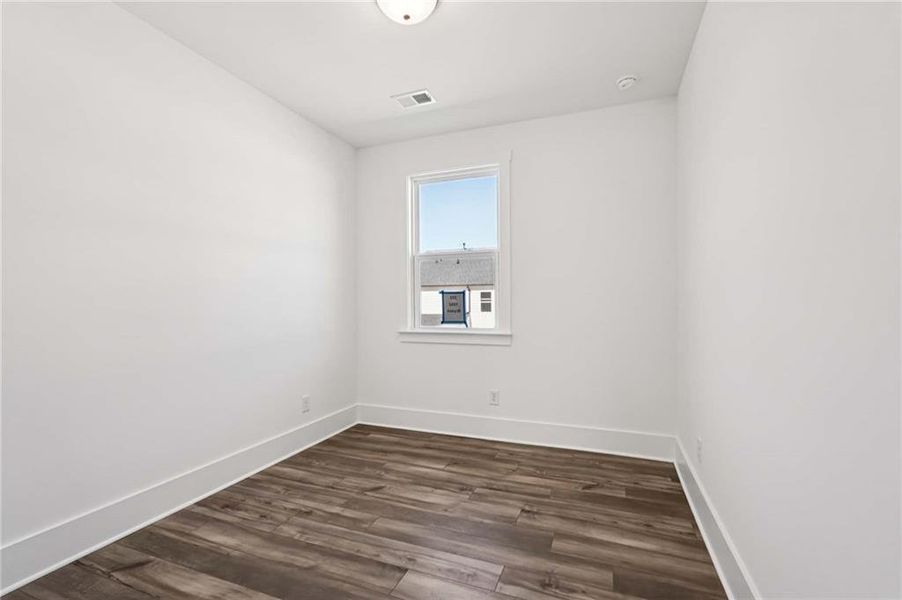 Spacious, unfurnished interior of a new home in Park Vue, Atlanta (Image 40).