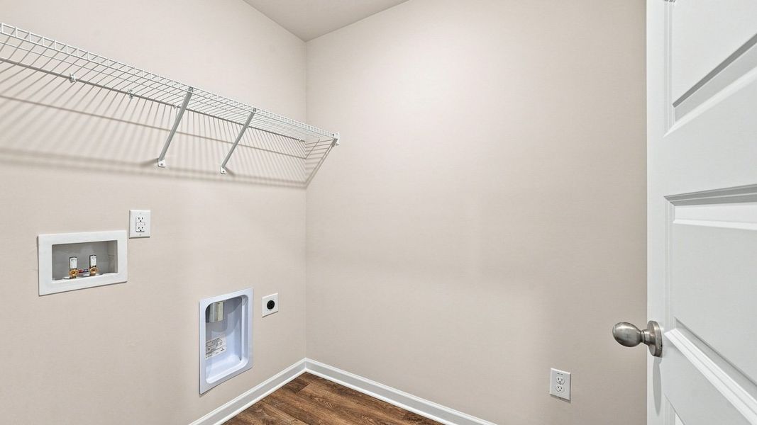 Spacious, unfurnished interior of a new home in Shoal Creek, Hampton (Image 25).