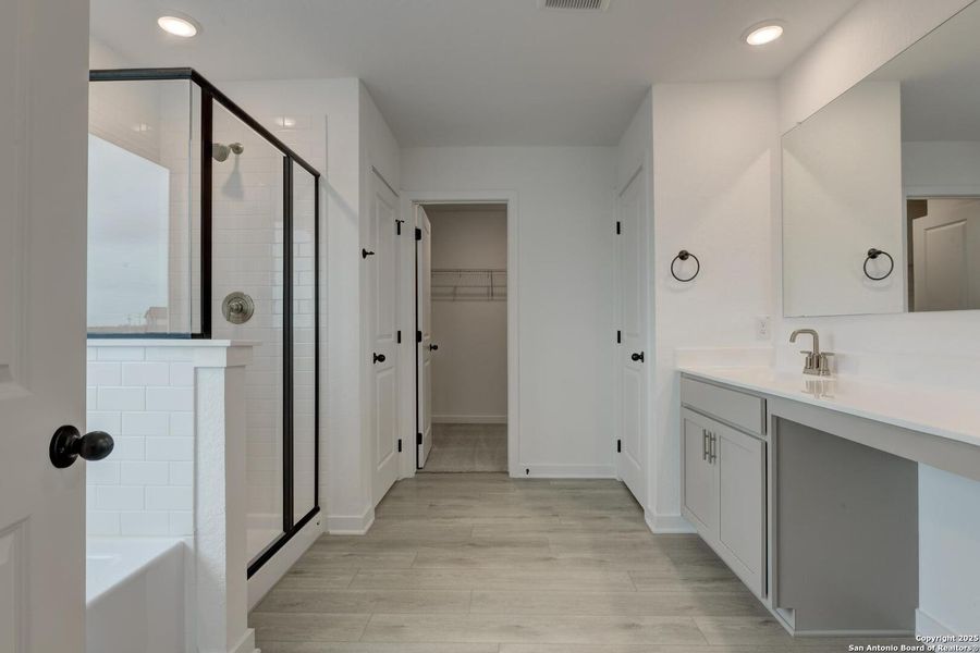 Furnished interior view inside a new home in , Schertz (Image 8).