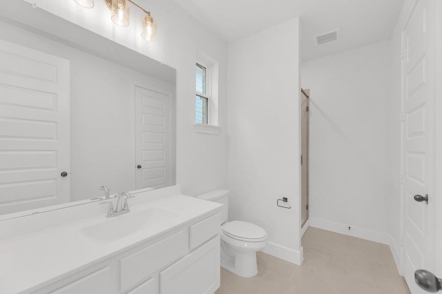 Furnished interior view inside a new home in Santa Rita Ranch - 60', Liberty Hill (Image 14).