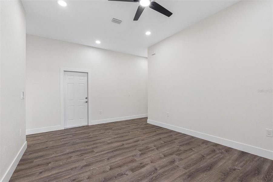 Spacious, unfurnished interior of a new home in , New Port Richey (Image 18). Spacious, unfurnished interior of a new home in , New Port Richey (Image 18).