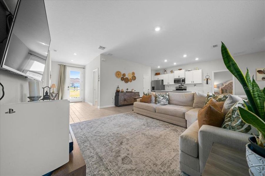 Furnished interior view inside a new home in Ocala, Ocala (Image 14).
