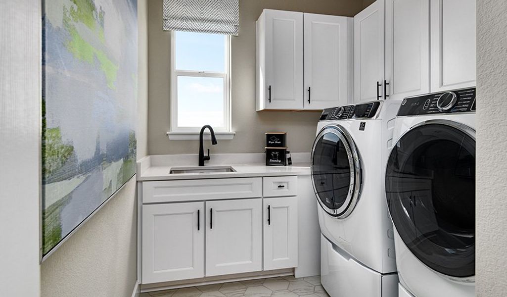 Daley-D600-SerratogaFalls Laundry