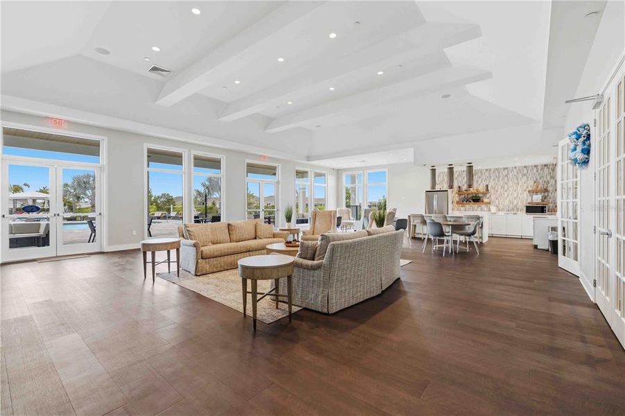 Community amenities in , Port Charlotte (Image 48).