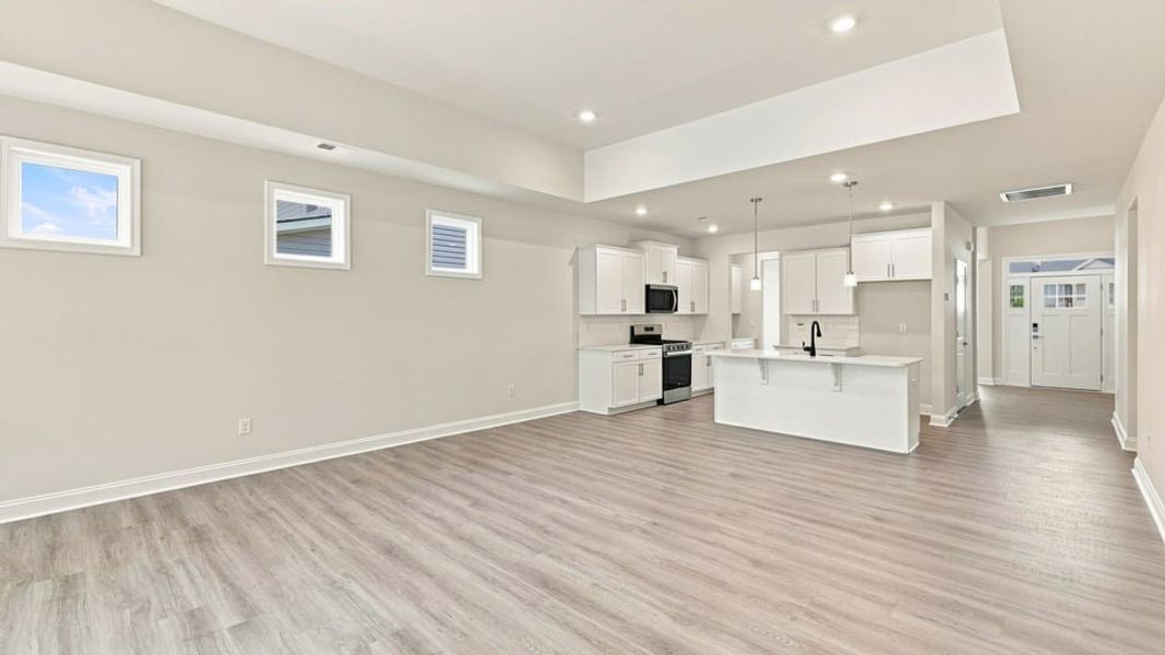 Spacious, unfurnished interior of a new home in Rutledge Estates, Woodruff (Image 24).