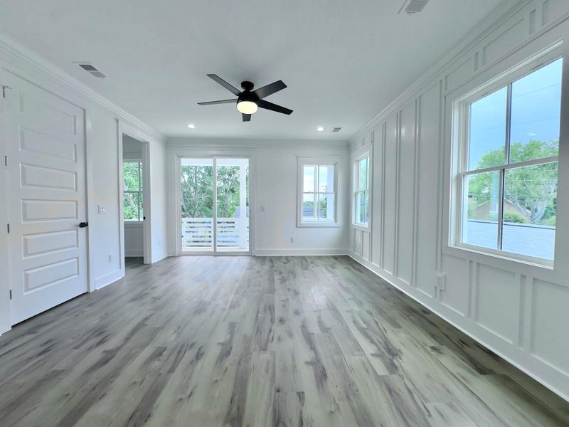Spacious, unfurnished interior of a new home in , North Charleston (Image 19).