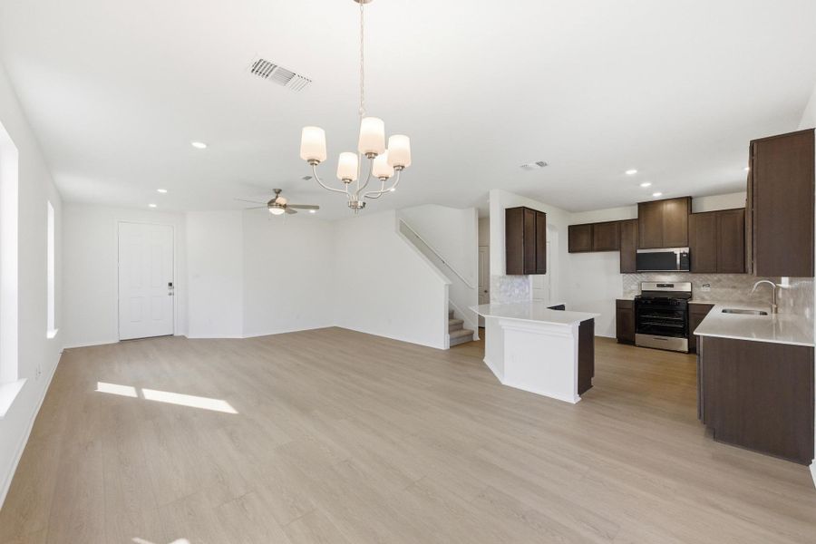Spacious, unfurnished interior of a new home in Salerno - Heritage Collection, Round Rock (Image 18). Spacious, unfurnished interior of a new home in Salerno - Heritage Collection, Round Rock (Image 18).
