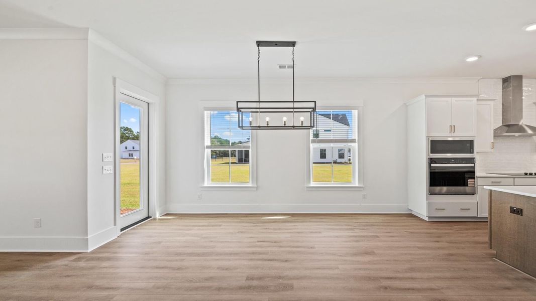 Spacious, unfurnished interior of a new home in Pamlico Terrace, Awendaw (Image 10).