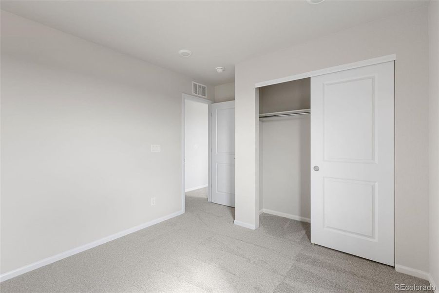 Spacious, unfurnished interior of a new home in , Brighton (Image 27).