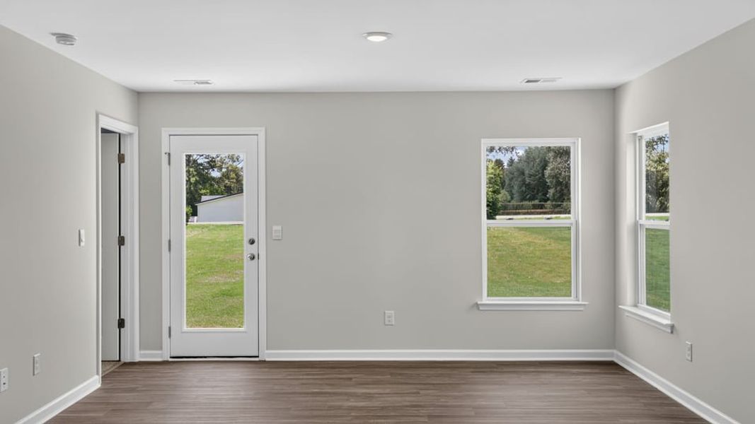 Spacious, unfurnished interior of a new home in Harper Ridge, Roebuck (Image 28).