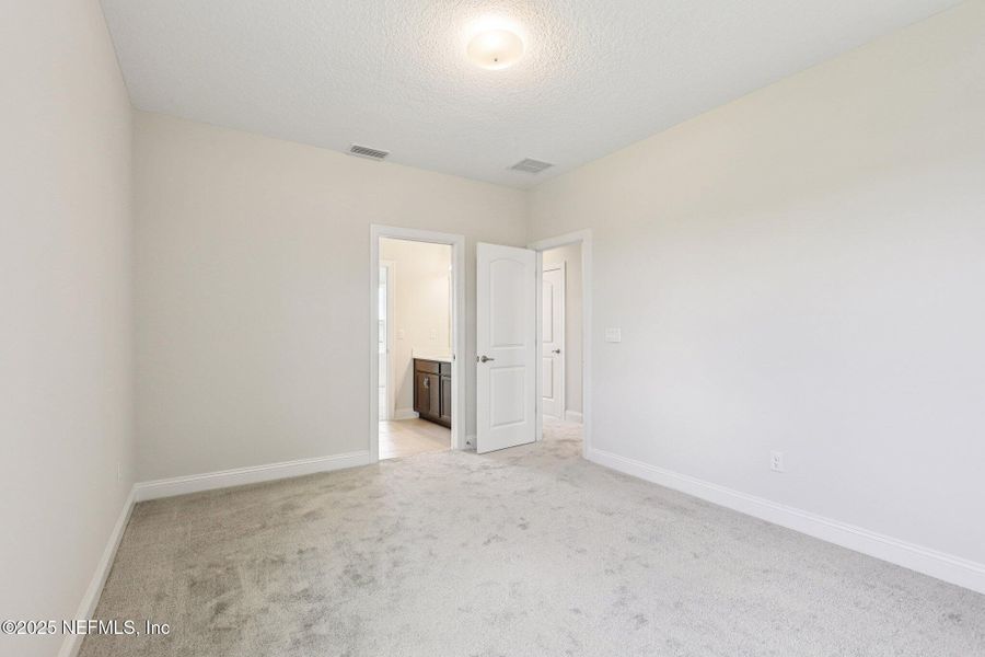 Spacious, unfurnished interior of a new home in , St. Augustine (Image 20).