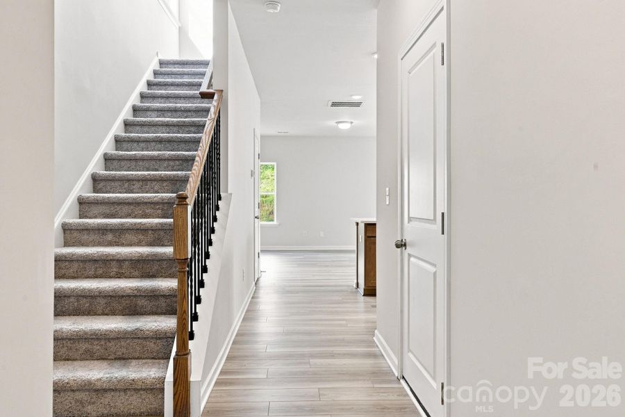 Spacious, unfurnished interior of a new home in Catawba Trace, Catawba (Image 16).