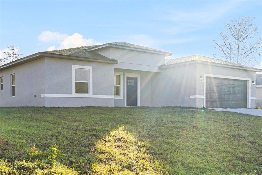 Exterior details and patio area of a home in , Ocala (Image 3). Exterior details and patio area of a home in , Ocala (Image 3).