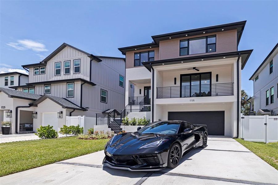 Image 47 of a home in .