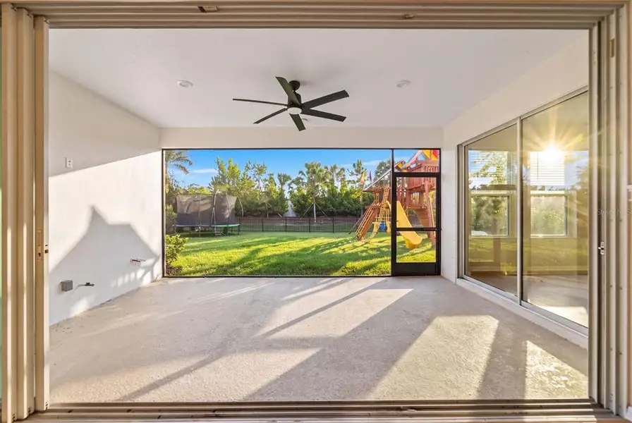 Exterior details and patio area of a home in , Bradenton (Image 34).