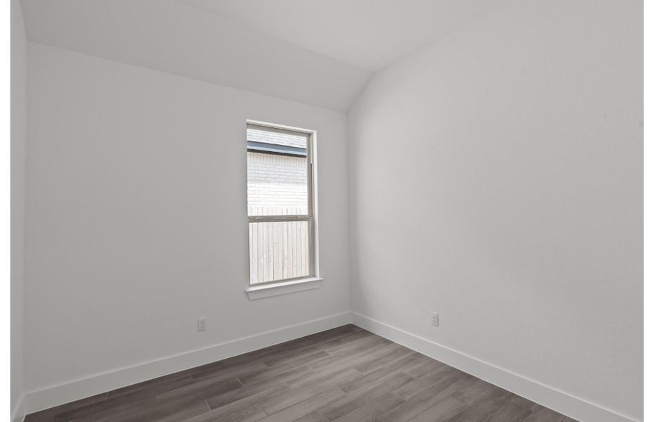 Additional Bedroom Additional Bedroom