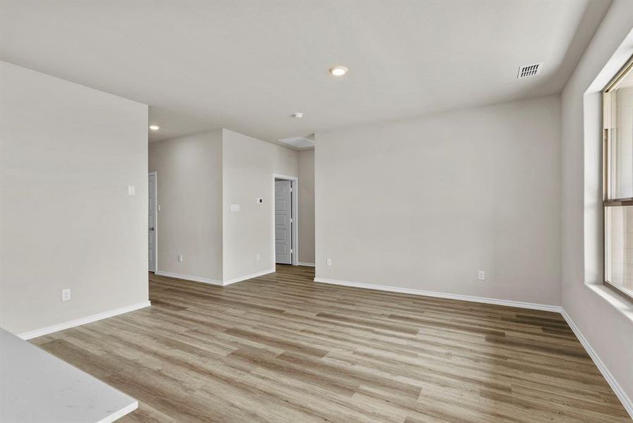 Spacious, unfurnished interior of a new home in Terra Trace, Fort Worth (Image 12).